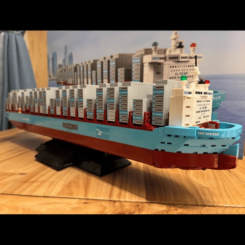 New 2026 Dual-Fuel Container V - Model Kit Simulator 评论和价格